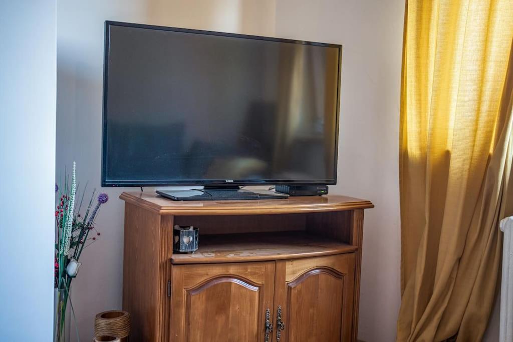 Central Apartment 2Bd Next To Vitosha Bul. Sofia Zewnętrze zdjęcie
